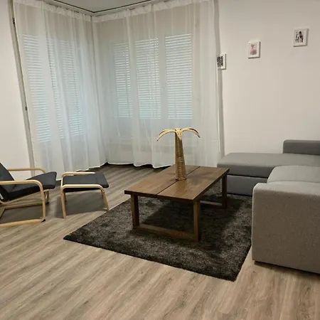 Gino Appartement *